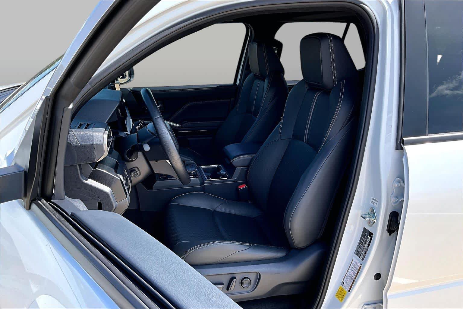 Used 2026 Toyota 4Runner Limited AWD/4WD image 8