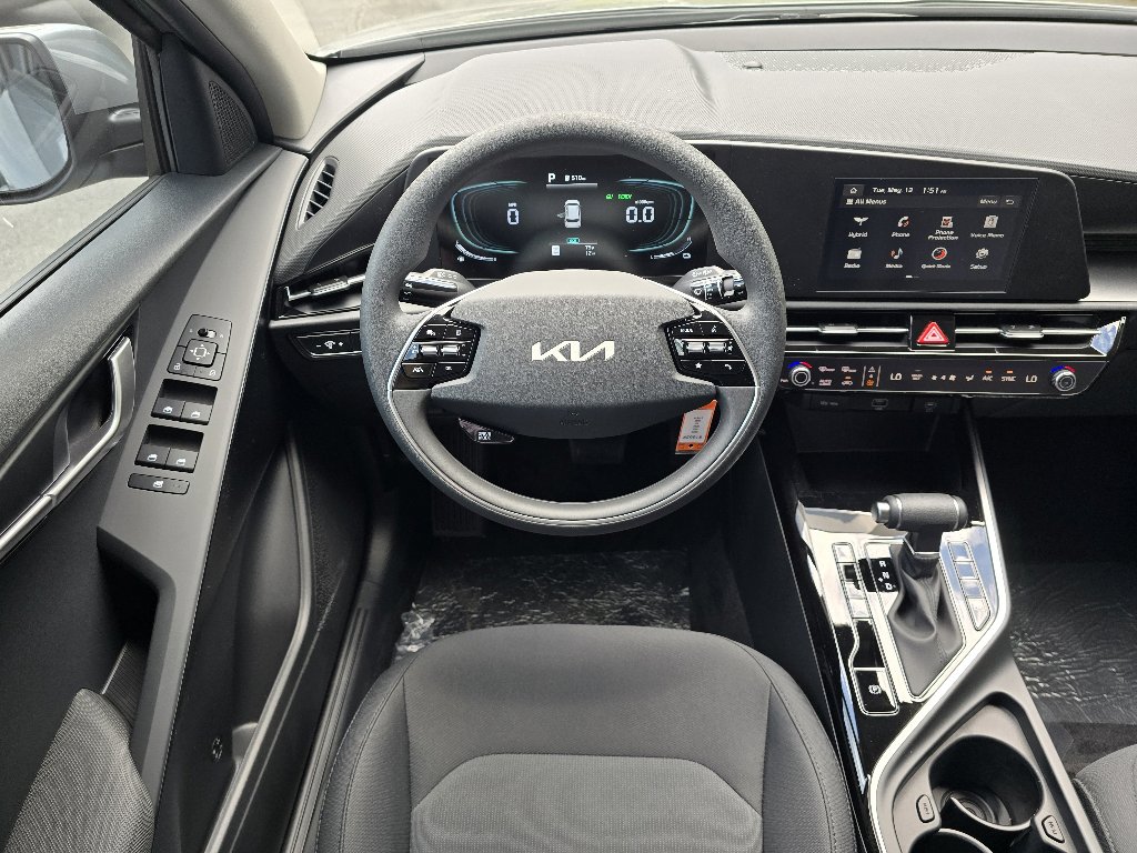 New 2025 Kia Niro LX FWD image 6