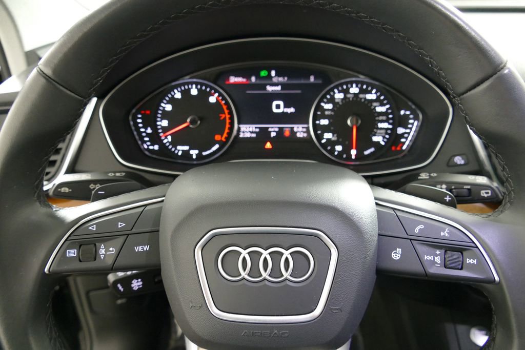 Used 2023 Audi Q5 2.0T Premium w/ Convenience Package AWD/4WD image 18