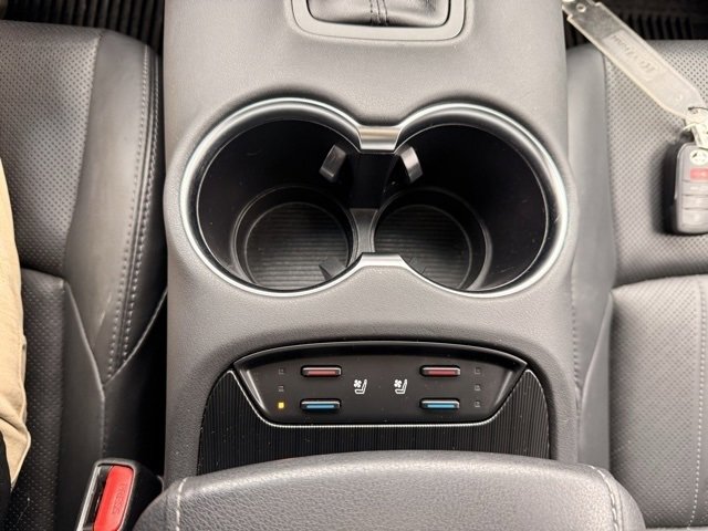 Used 2023 Toyota Venza Limited image 22