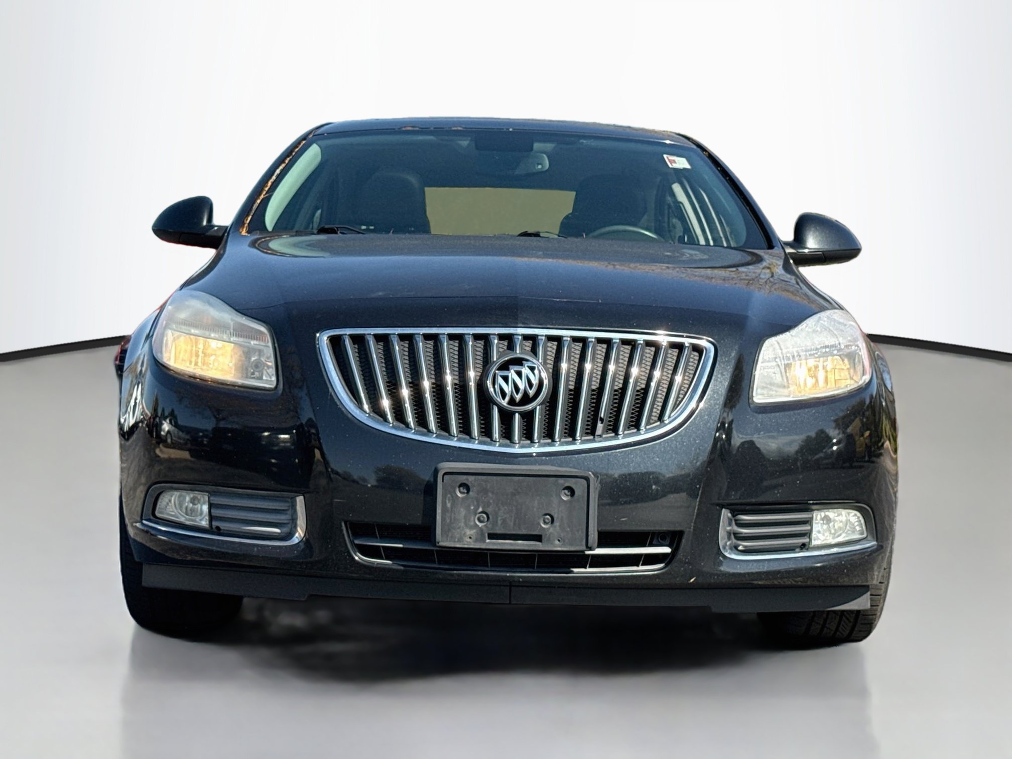 Used 2011 Buick Regal CXL Turbo w/ TO2 Preferred Equipment Group FWD image 2