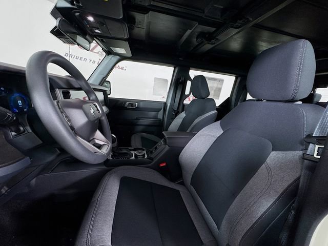 New 2025 Ford Bronco 4-Door image 19