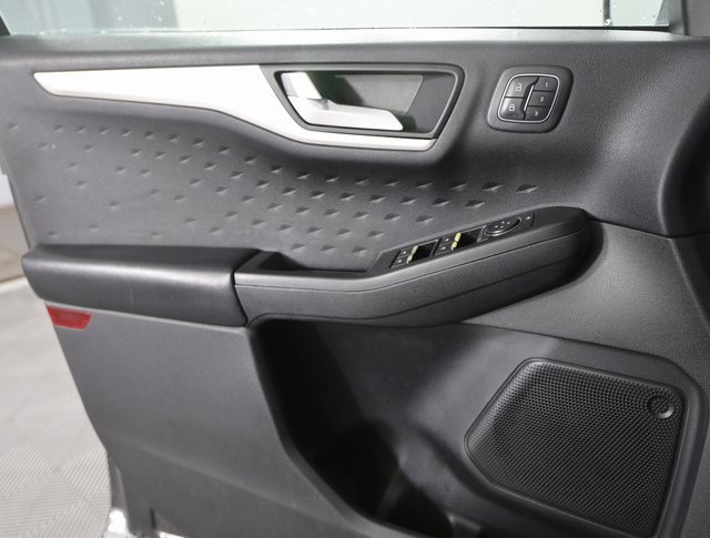 Used 2020 Ford Escape SEL image 10