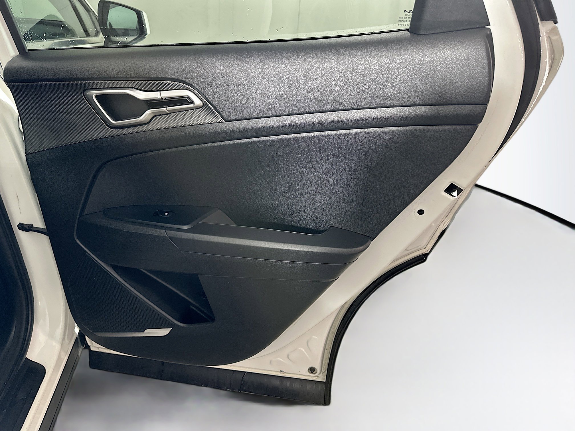 Used 2024 Kia Sportage LX image 28