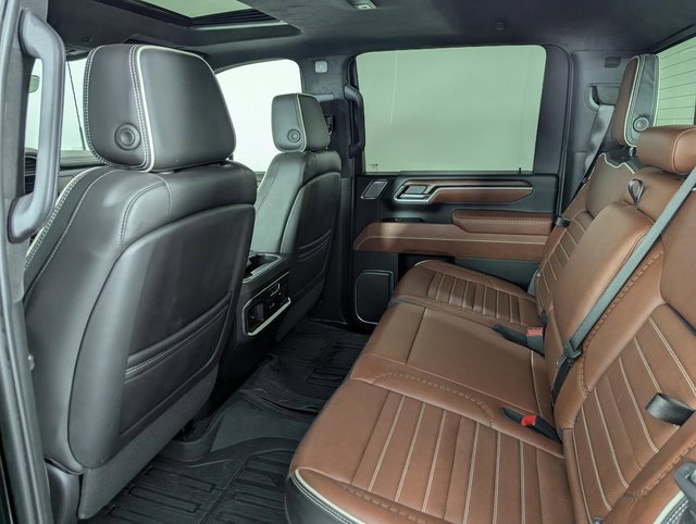 Used 2025 GMC Sierra 2500 Denali Ultimate image 17