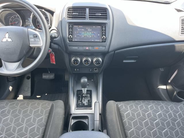 Used 2024 Mitsubishi Outlander Sport ES AWD/4WD image 16