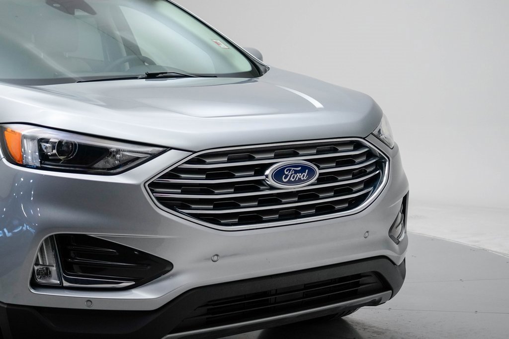 Used 2022 Ford Edge Titanium image 4