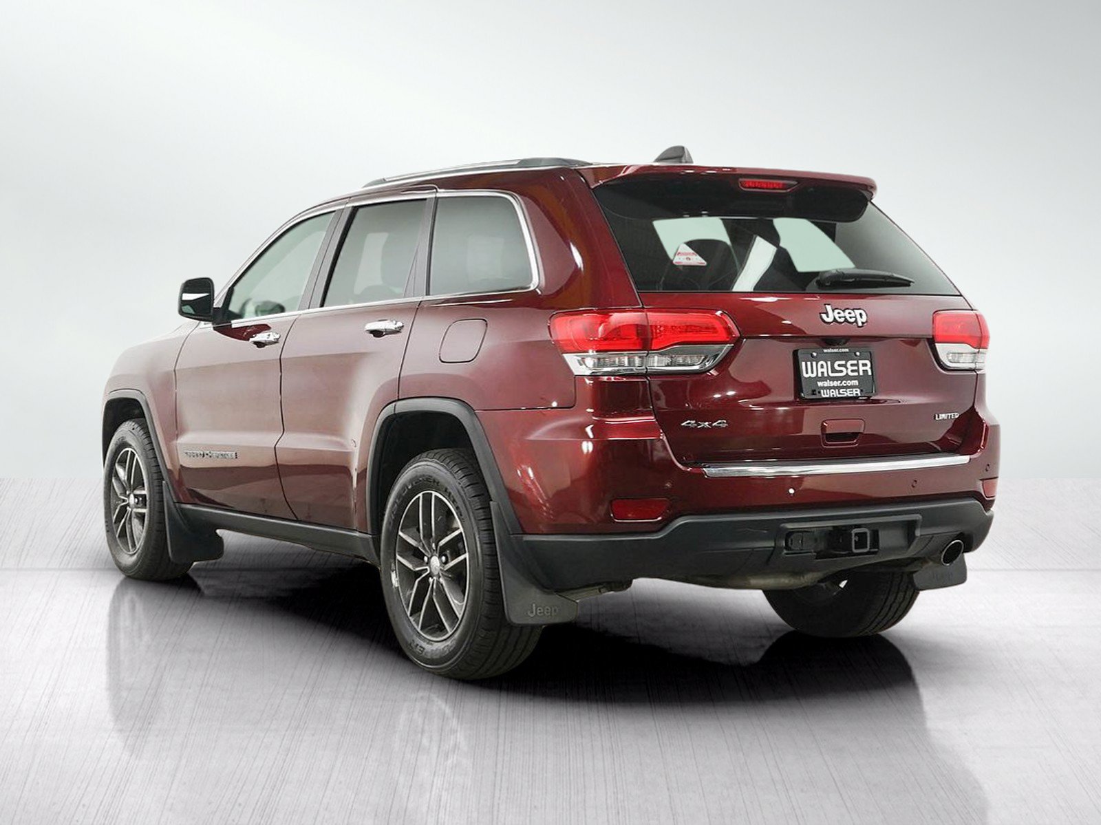 Used 2019 Jeep Grand Cherokee Limited w/ Trailer Tow Group IV AWD/4WD image 3