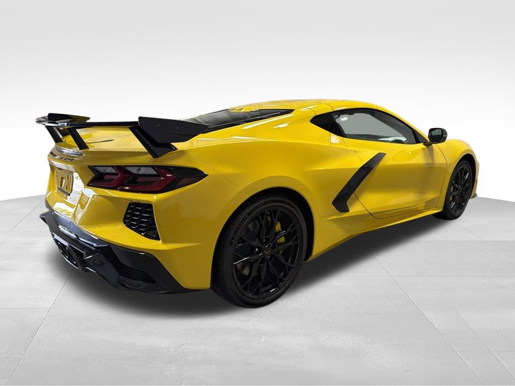 New 2027 Chevrolet Corvette Stingray Coupe w/ Z51 Performance Package RWD image 11