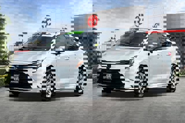 Certified 2023 Toyota Corolla LE image 10