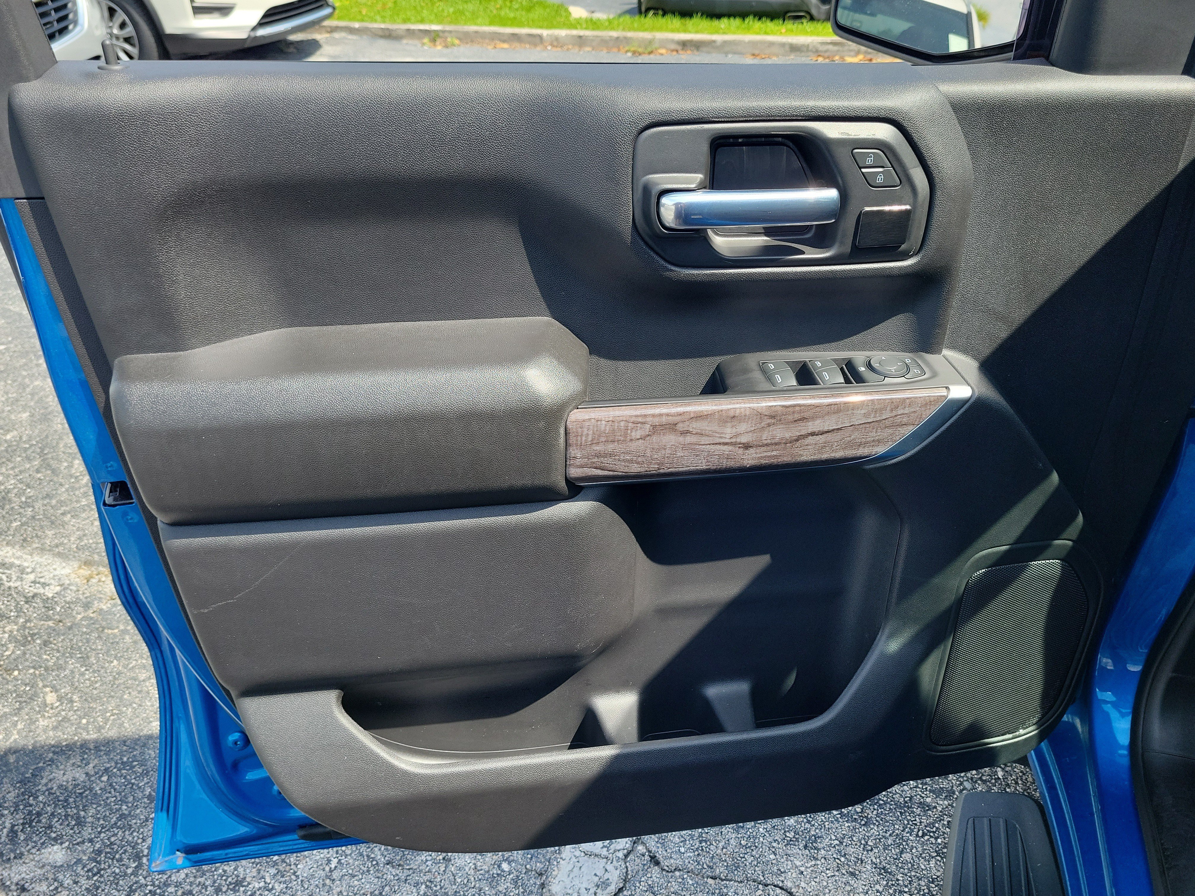 Used 2023 Chevrolet Silverado 1500 Custom RWD image 8