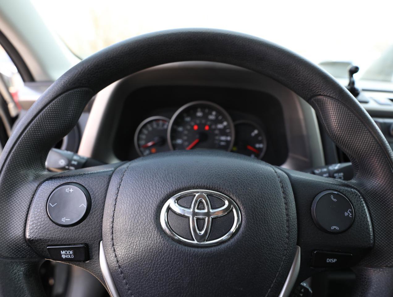Used 2016 Toyota RAV4 LE image 21
