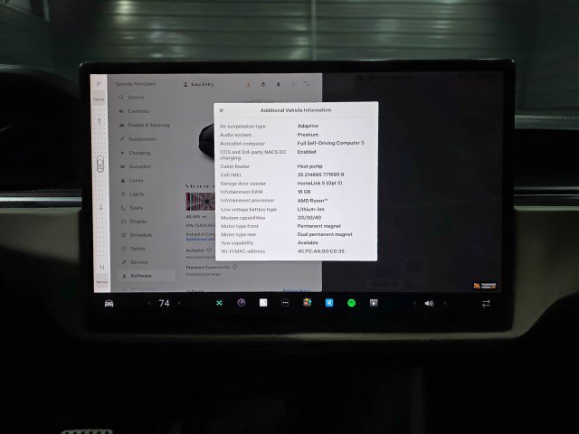 Used 2023 Tesla Model X Plaid image 27