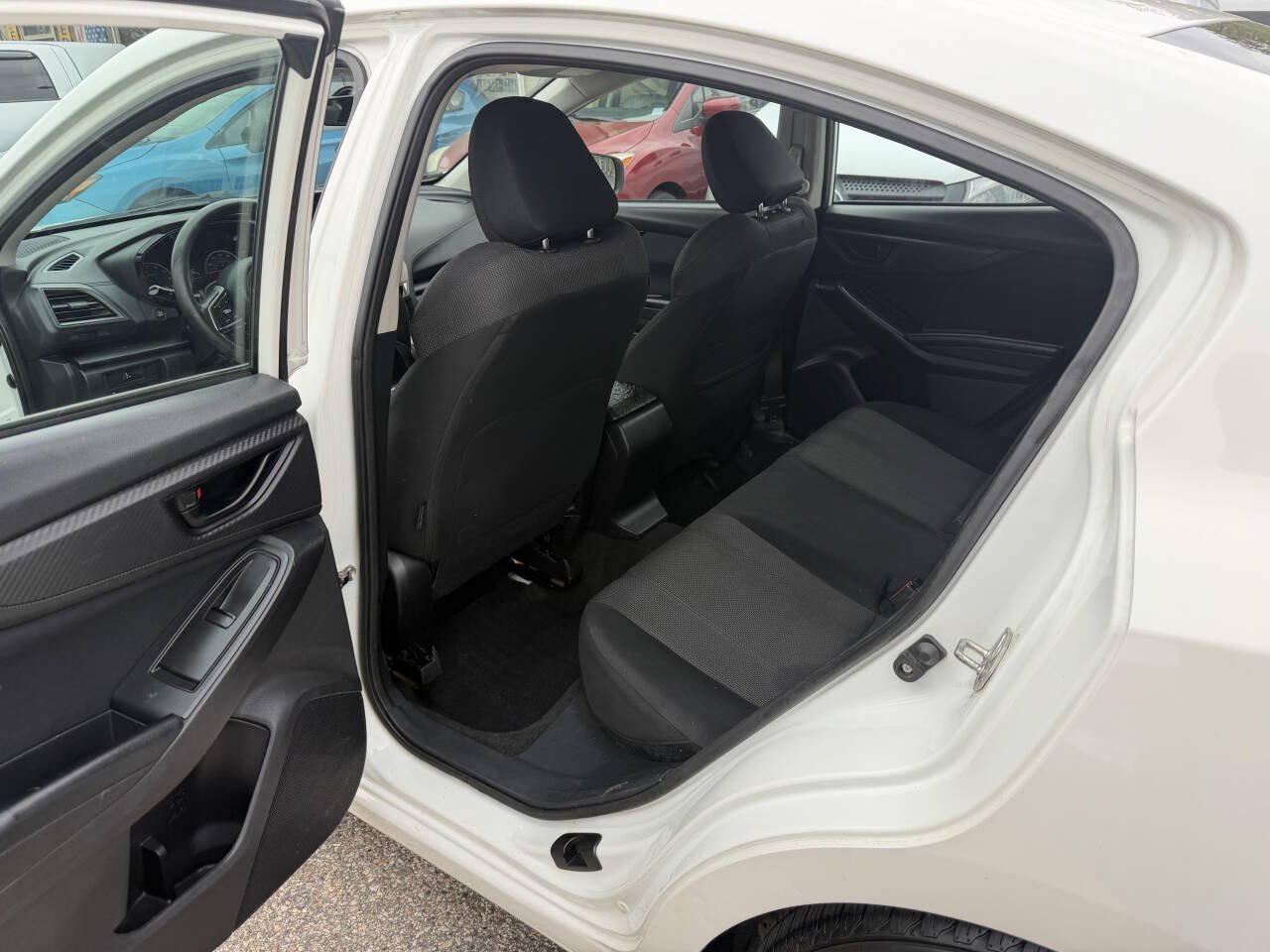 Used 2017 Subaru Impreza 2.0i AWD/4WD image 17