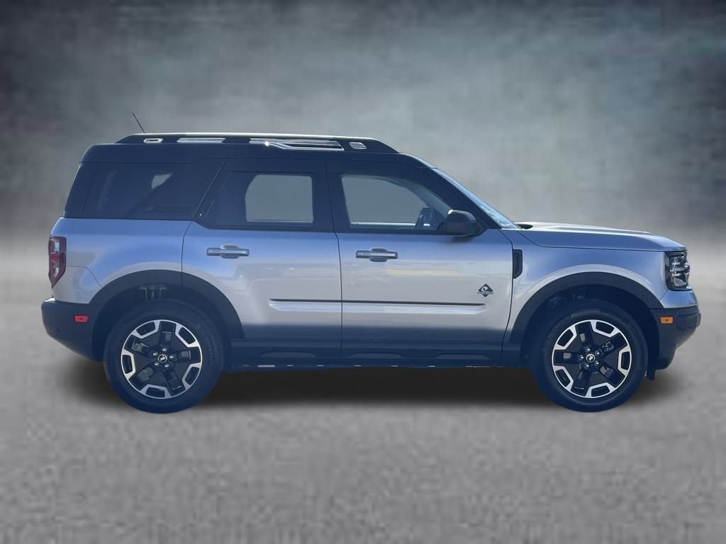 Used 2023 Ford Bronco Sport Outer Banks w/ Tech Package image 4