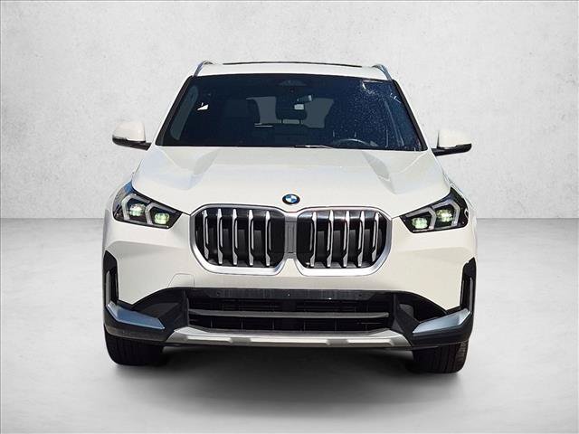 Used 2025 BMW X1 xDrive28i AWD/4WD image 2