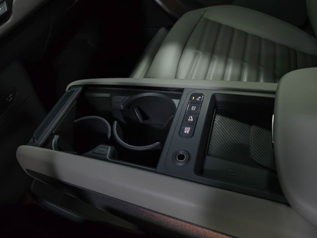 Used 2024 Kia EV9 Land image 30