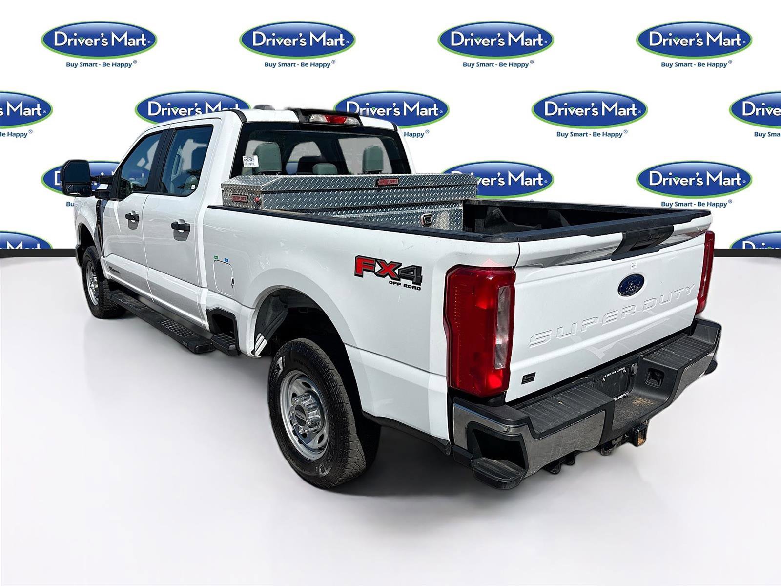Used 2023 Ford F250 XL w/ FX4 Off-Road Package image 5