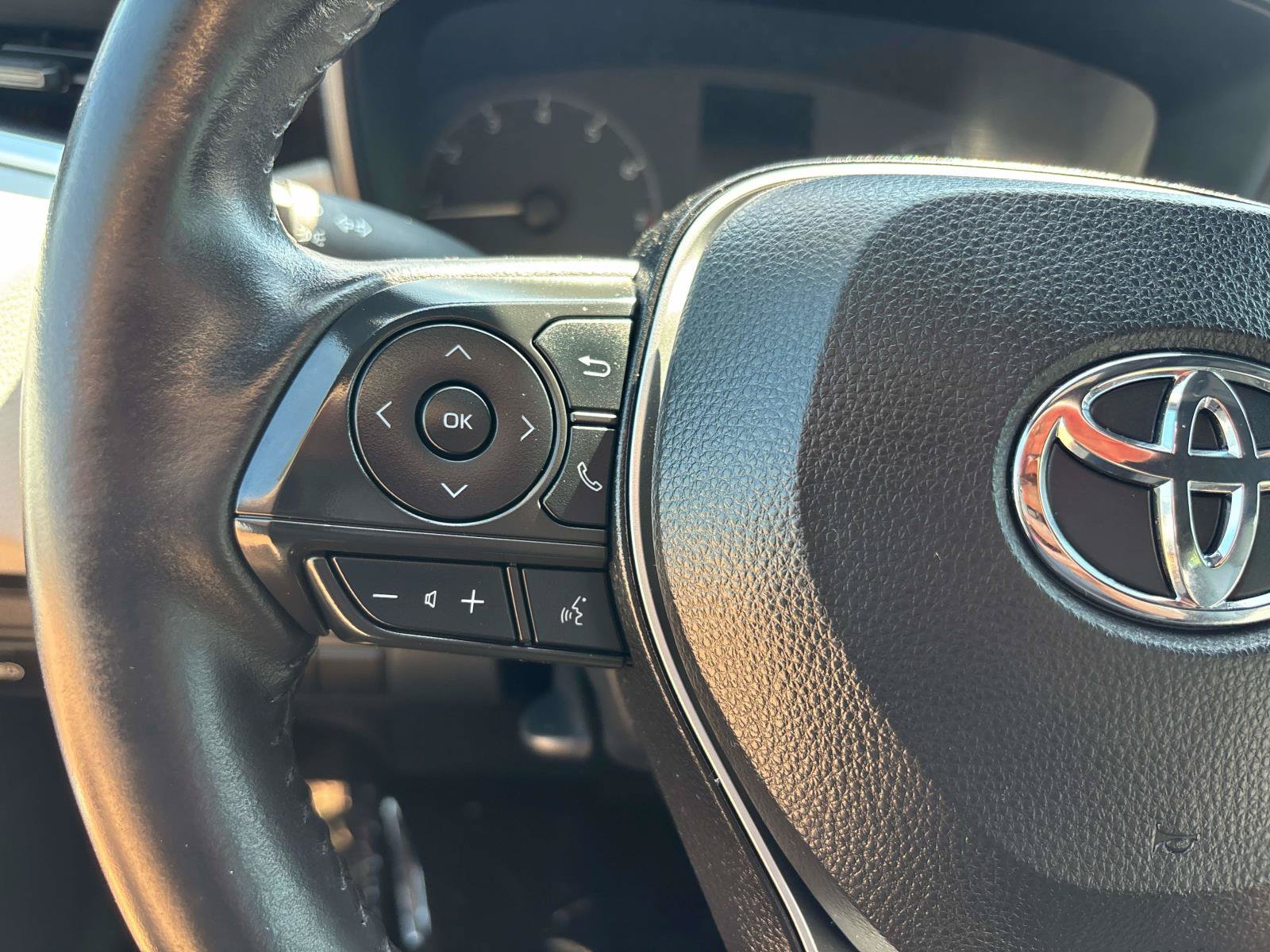 Used 2024 Toyota Corolla SE FWD image 19