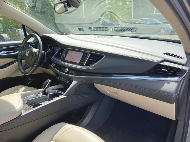 Used 2020 Buick Enclave Premium w/ Sun and Sites Package AWD/4WD image 30