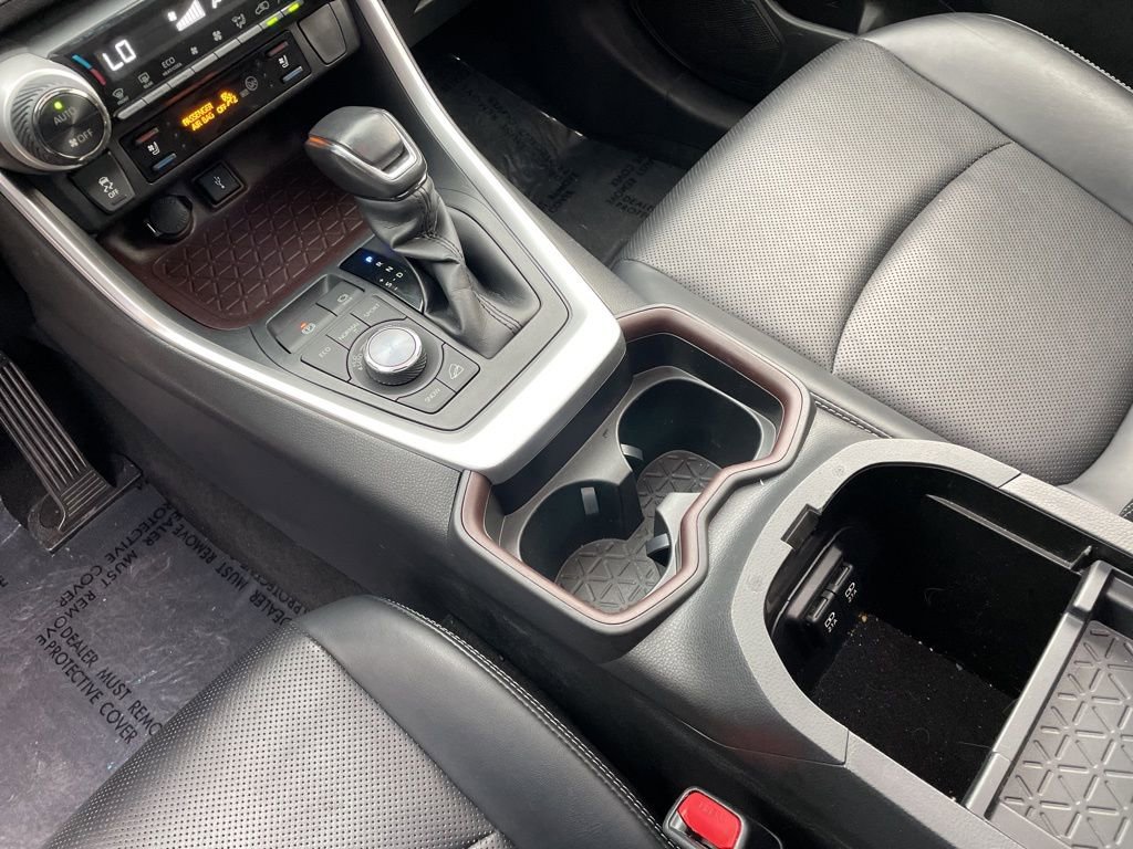 Used 2020 Toyota RAV4 Limited w/ Limited Grade Weather Package AWD/4WD image 9