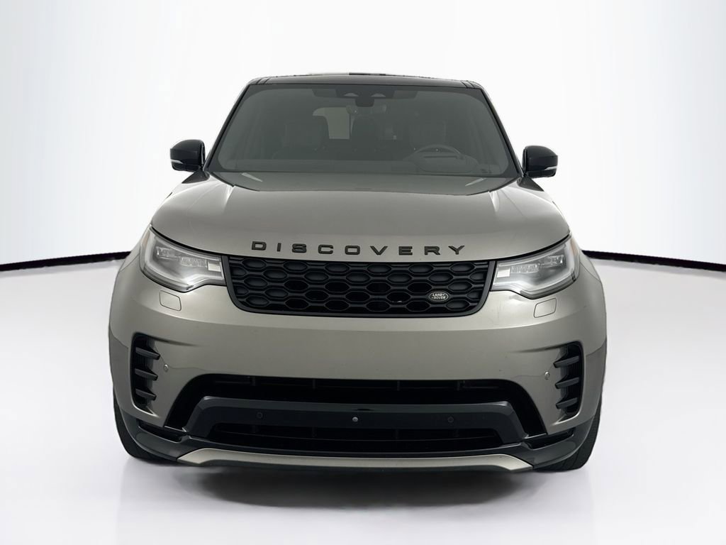Certified 2024 Land Rover Discovery Dynamic SE image 2