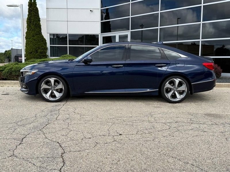 Used 2018 Honda Accord Touring image 6