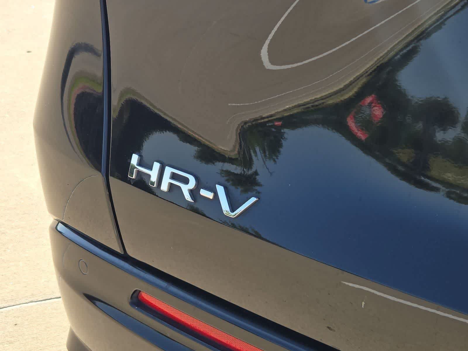 Used 2023 Honda HR-V EX-L image 11