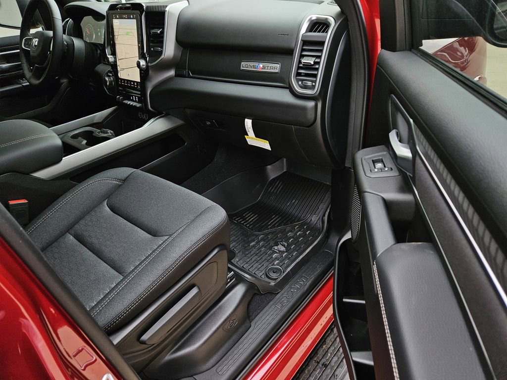 New 2026 RAM 1500 4x4 Crew Cab image 7