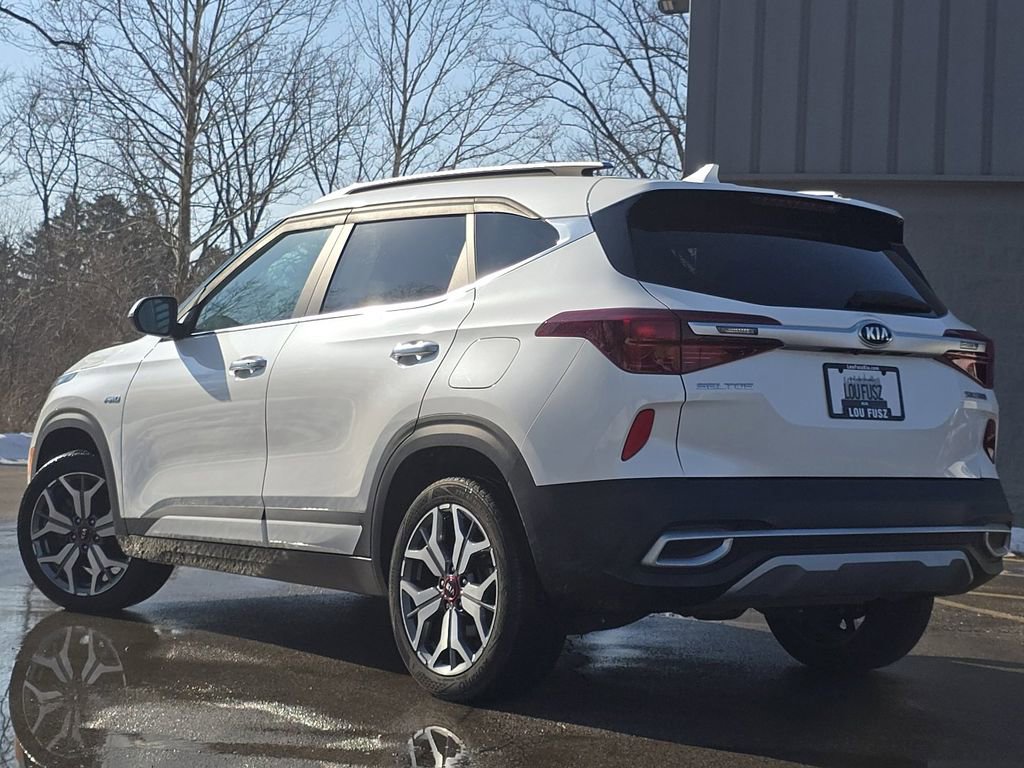 Used 2021 Kia Seltos SX w/ SX Sunroof Package image 16