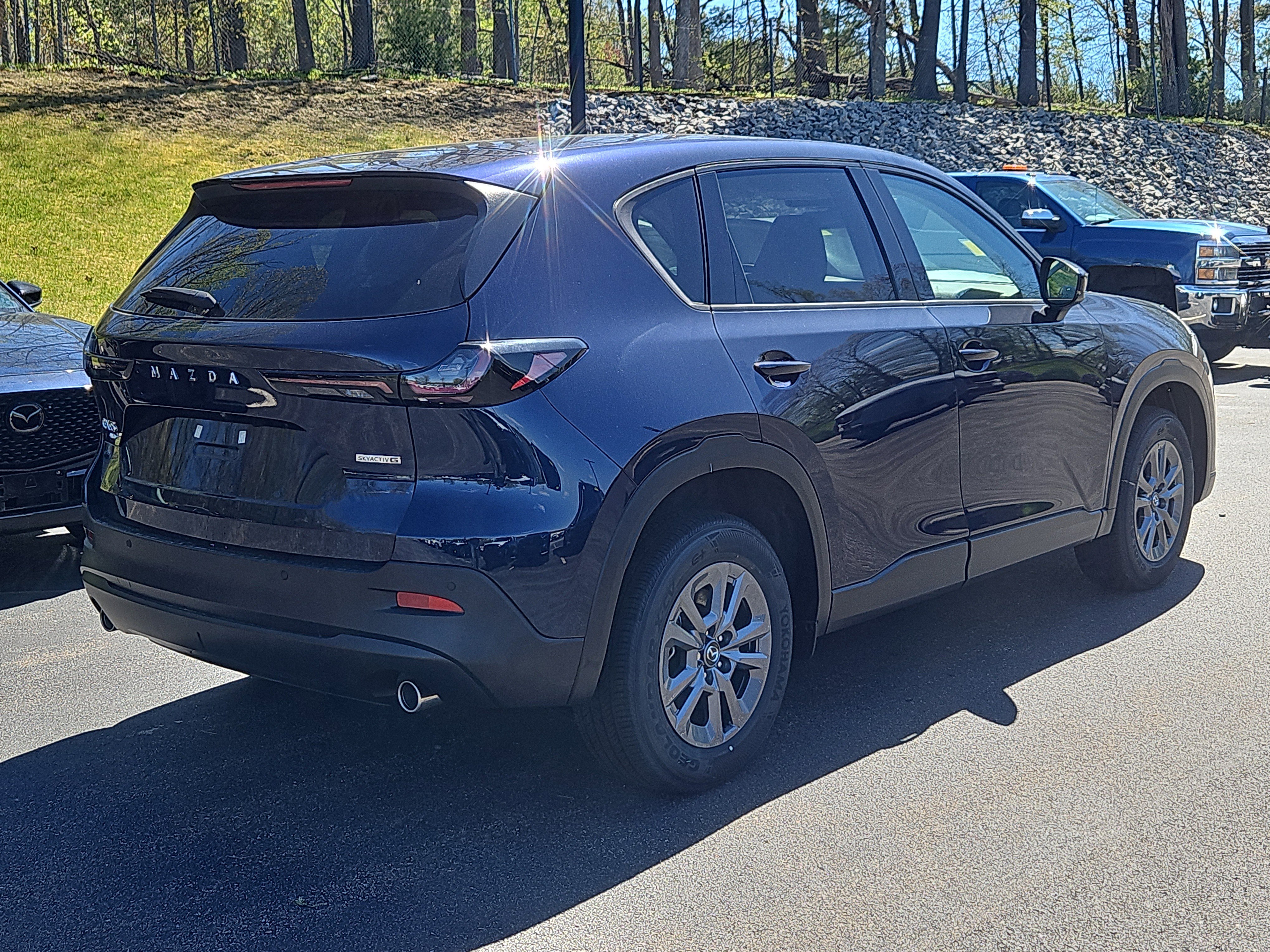 New 2026 MAZDA CX-5 Select AWD/4WD image 2