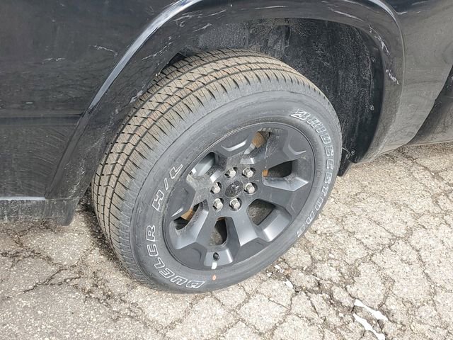 New 2026 RAM 1500 4x4 Crew Cab image 5