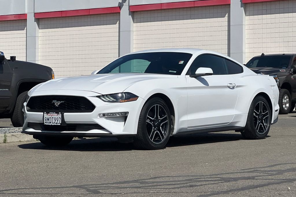 Used 2019 Ford Mustang Premium image 10
