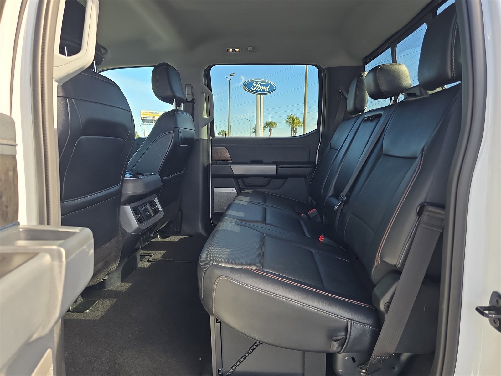 Used 2024 Ford F450 Lariat image 12