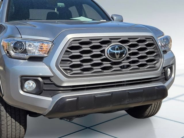 Used 2023 Toyota Tacoma TRD Off-Road AWD/4WD image 2