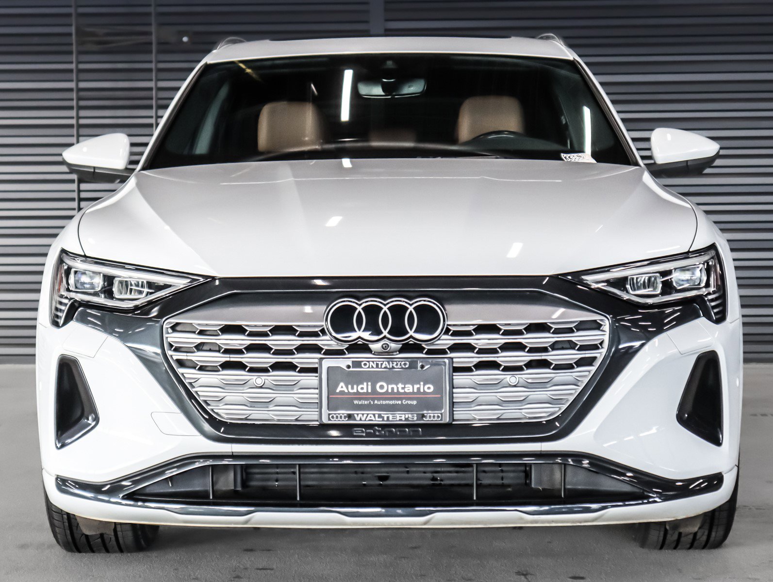 Used 2024 Audi Q8 e-tron Premium Plus image 13