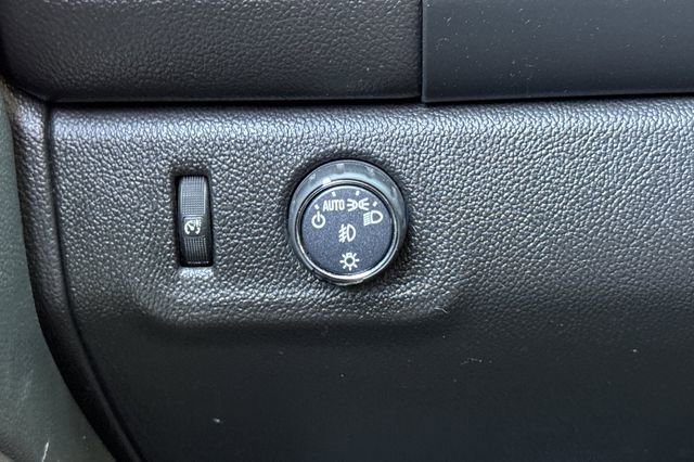 Used 2018 GMC Canyon SLE w/ SLE Convenience Package image 41