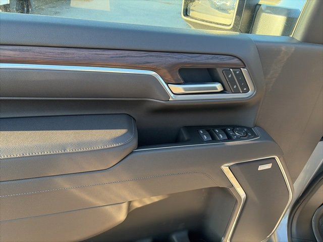 New 2026 GMC Sierra 2500 SLT image 17