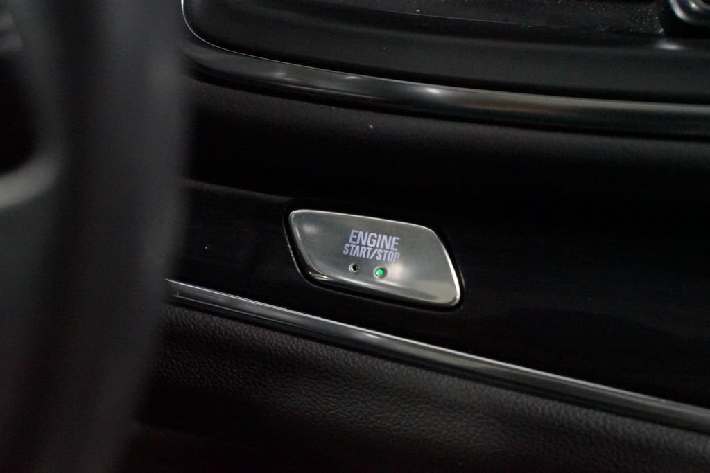 Used 2022 Buick Enclave Premium w/ Experience Buick Package FWD image 24