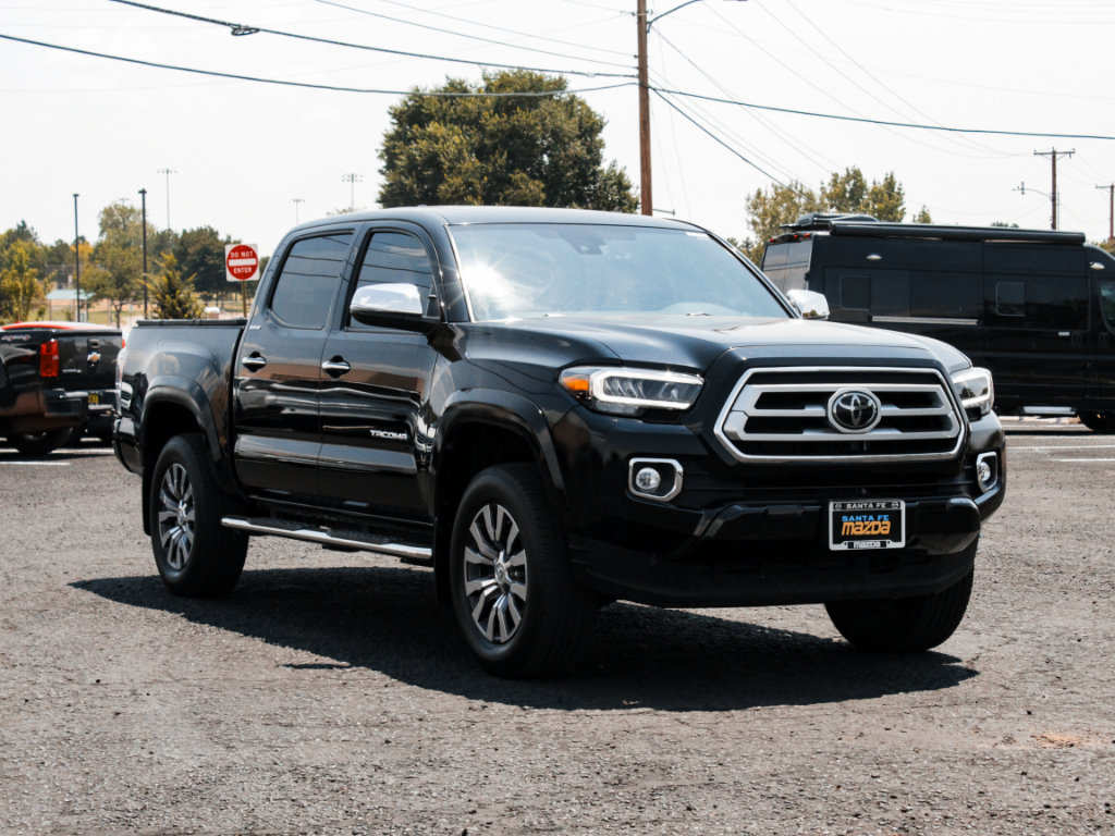 Used 2022 Toyota Tacoma Limited AWD/4WD image 3