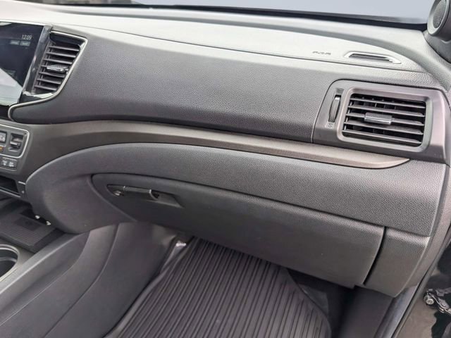 Used 2022 Honda Passport TrailSport image 21