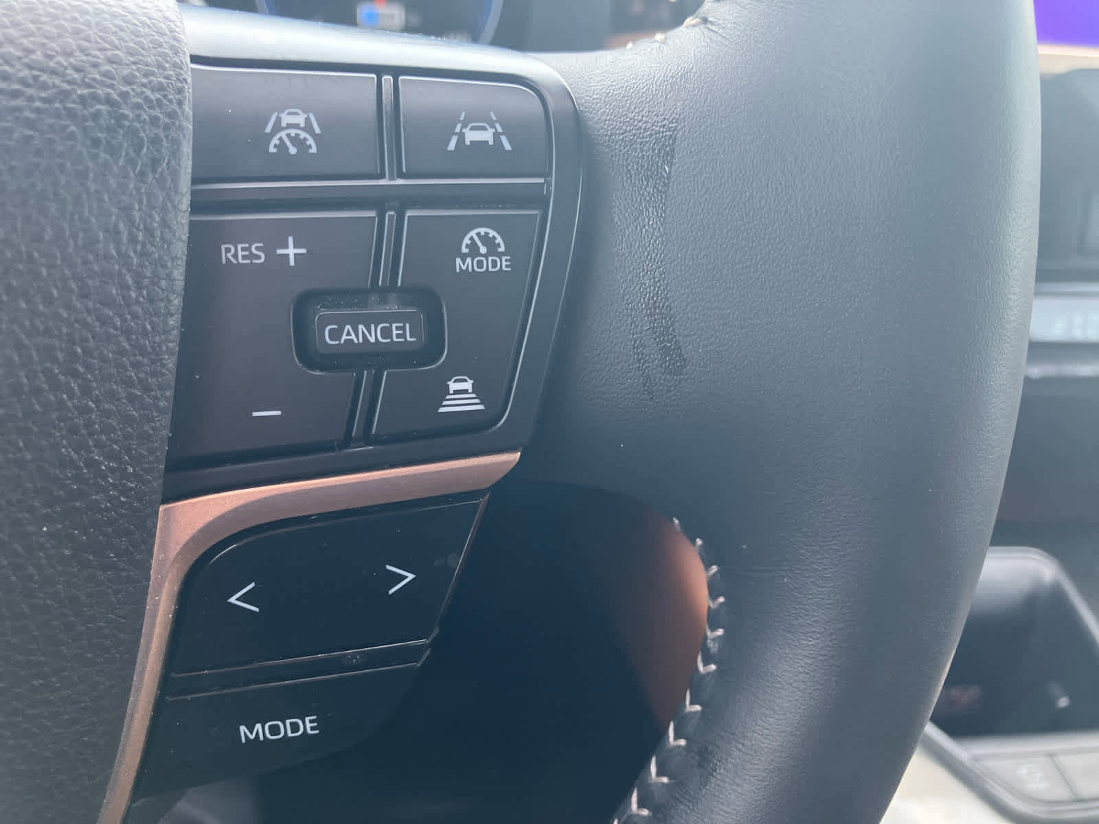 Used 2025 Toyota Crown Limited w/ Advanced Technology Package image 18