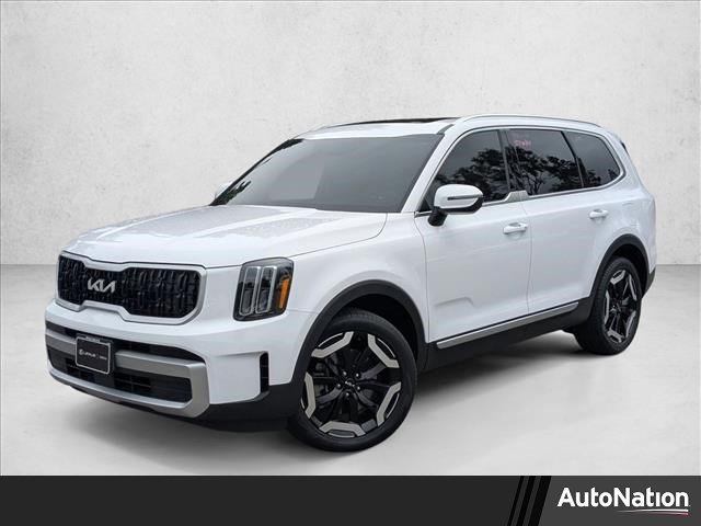 Used 2023 Kia Telluride EX w/ EX Captain's Chair Package image 1