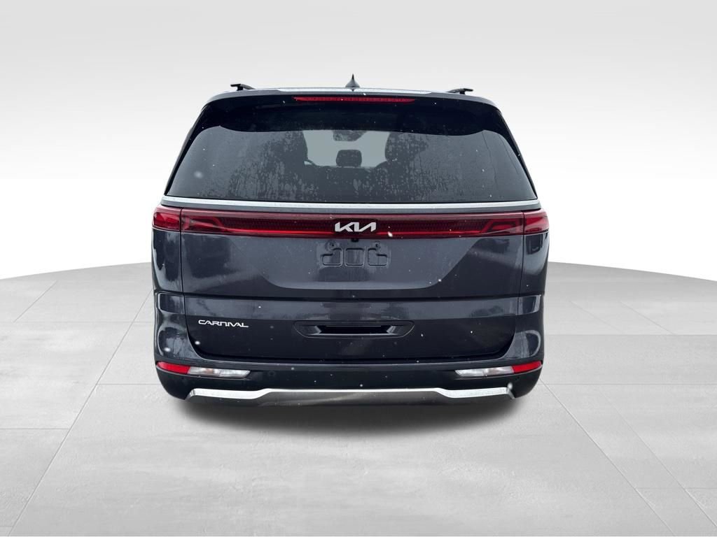 Certified 2024 Kia Carnival SX image 9