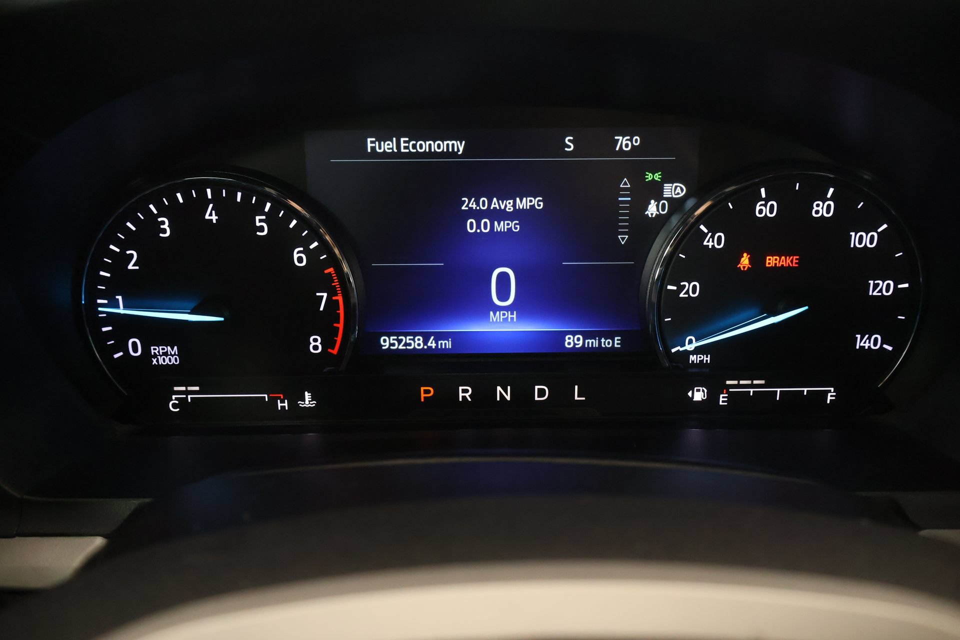 Used 2023 Ford Explorer XLT RWD image 4