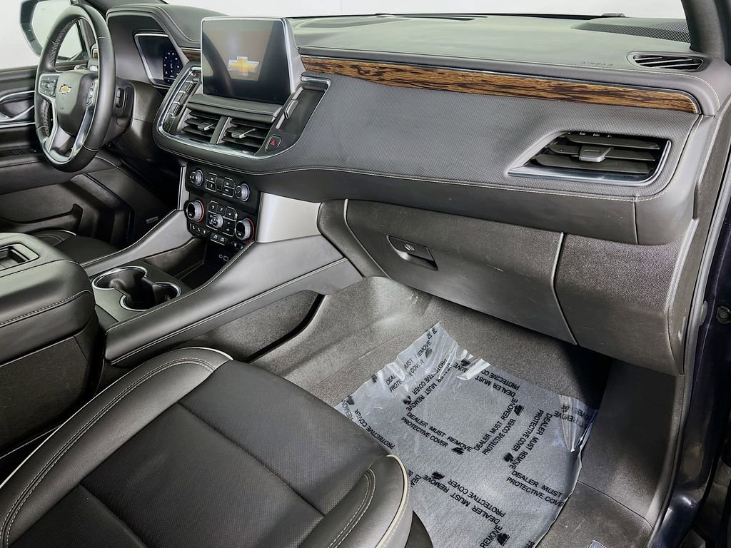 Used 2023 Chevrolet Suburban Premier image 31