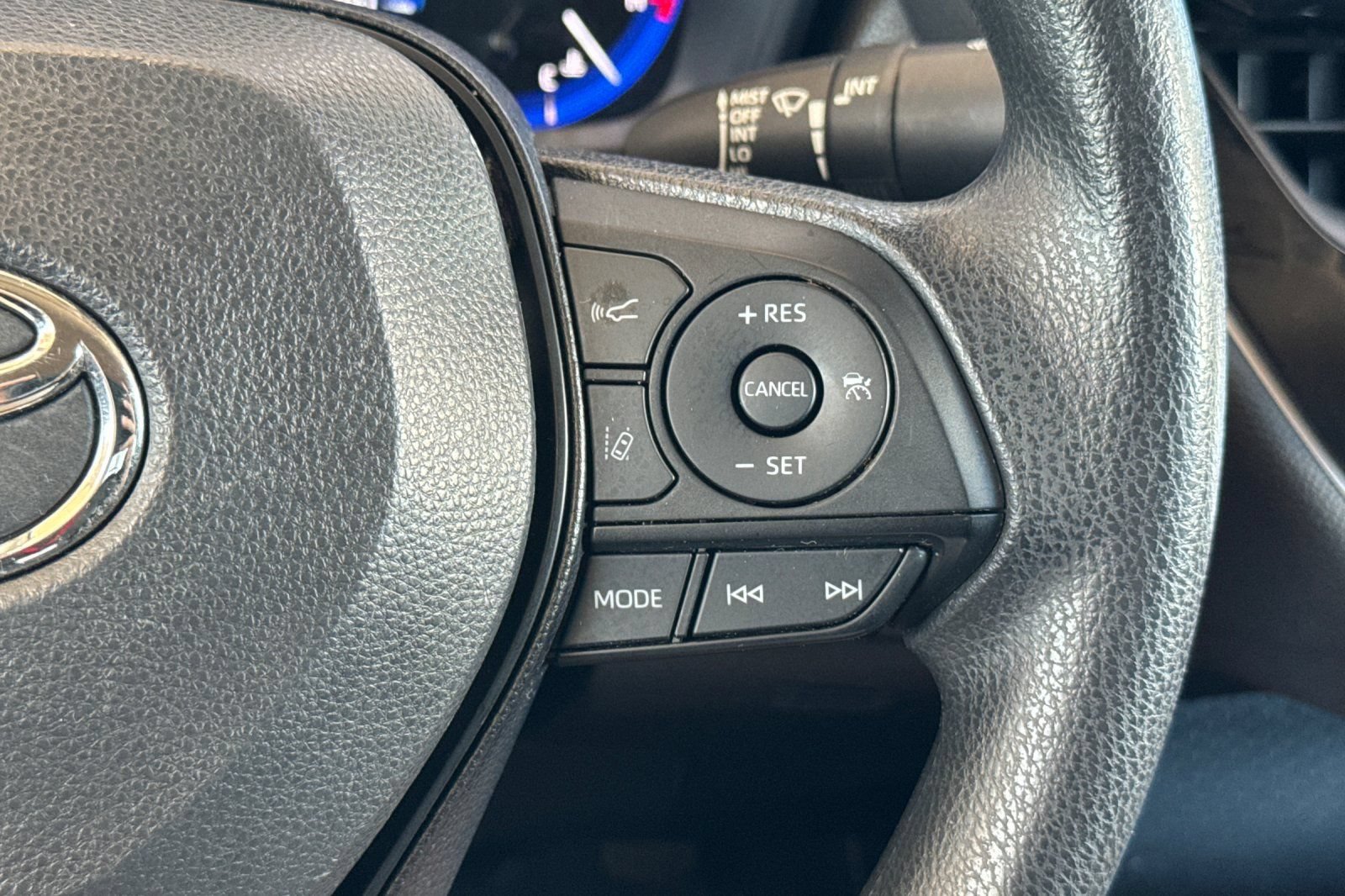 Certified 2022 Toyota Corolla LE FWD image 29