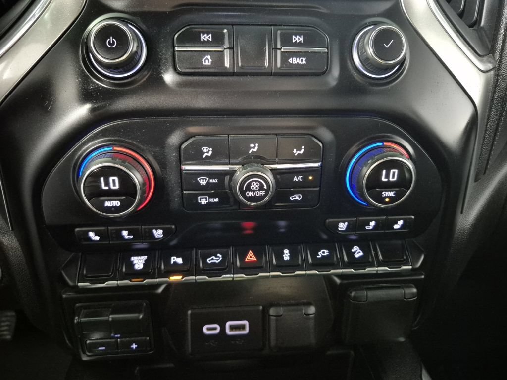 Used 2020 Chevrolet Silverado 2500 LTZ w/ LTZ Convenience Package AWD/4WD image 17