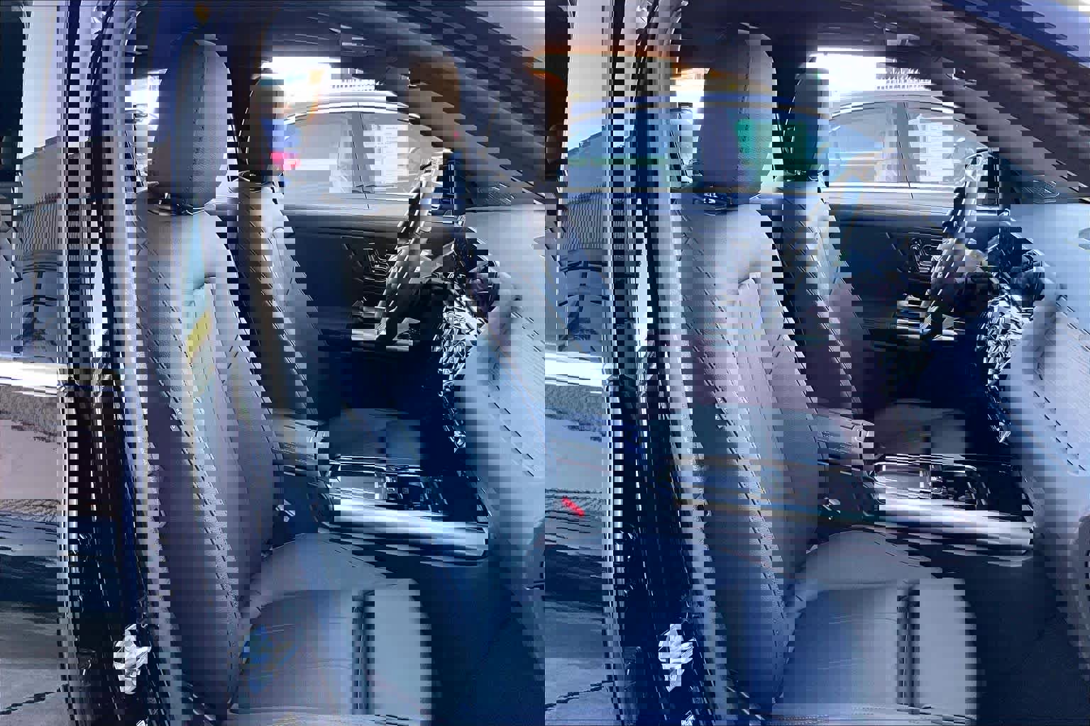 Used 2025 Mercedes-Benz GLA 250 image 8