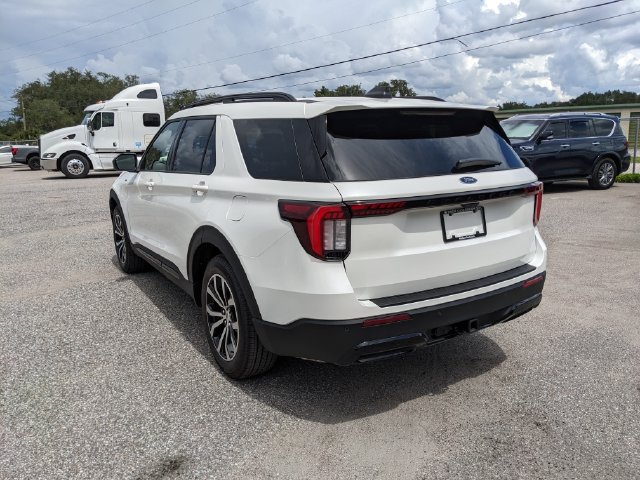 New 2026 Ford Explorer ST-Line w/ Premium Package RWD image 6
